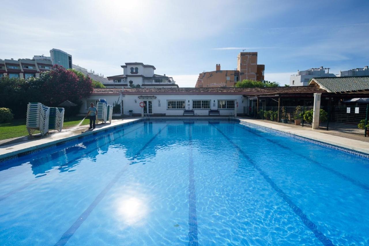 Apartment Armenka Carihuela Park Torremolinos Extérieur photo
